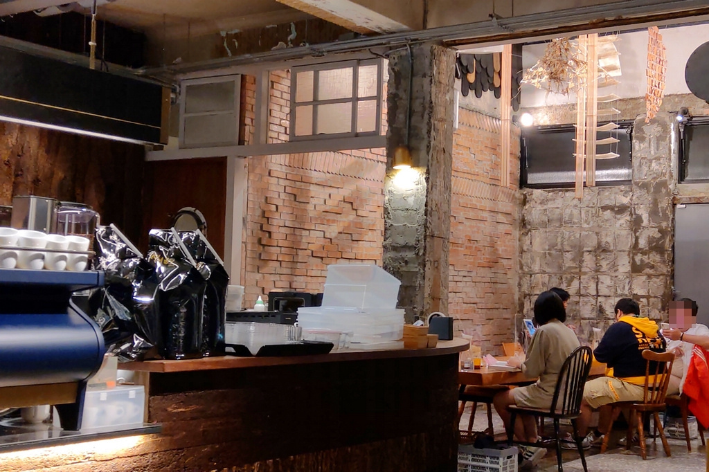 台北喝咖啡(萬華區)｜Sunny cafe，舊鐵路的往日時光，濃濃懷舊風味咖啡館(永久停業)