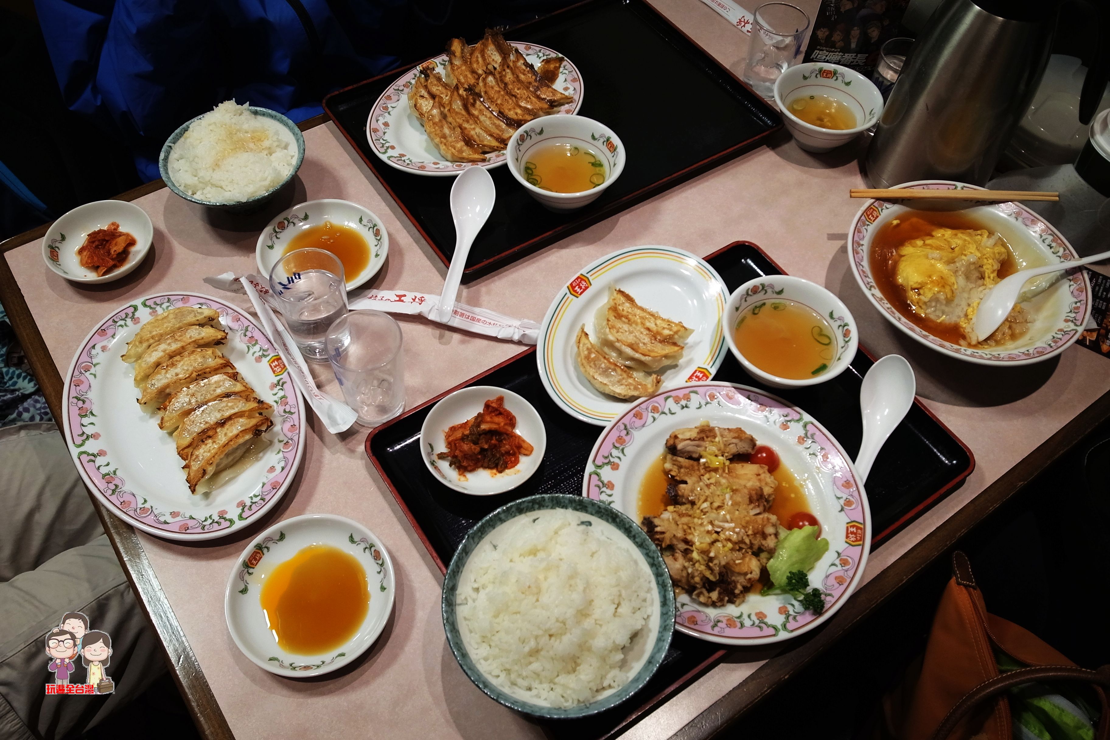 京都自由行｜餃子の王將 四條大宮店(1號店)．美味的中華料理