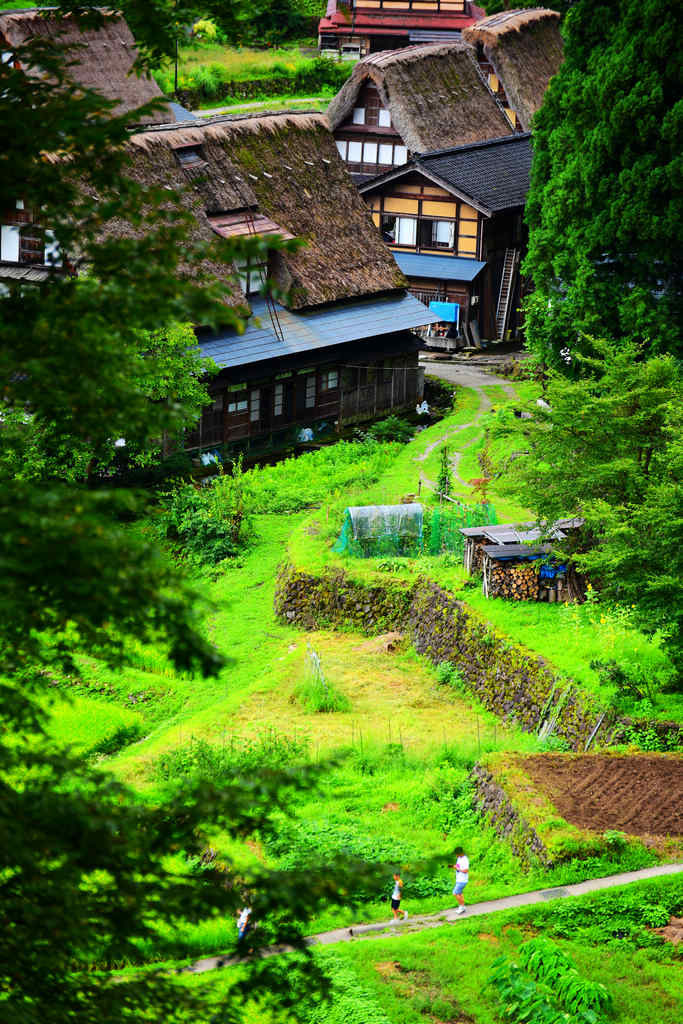 日本富山｜相倉合掌造り集落，世界文化遺產～山林間的童話聚落