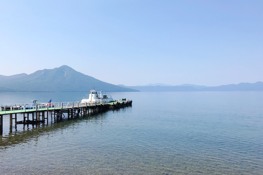 夏日北海道｜群山環繞下的湛藍！四季皆美～支笏湖
