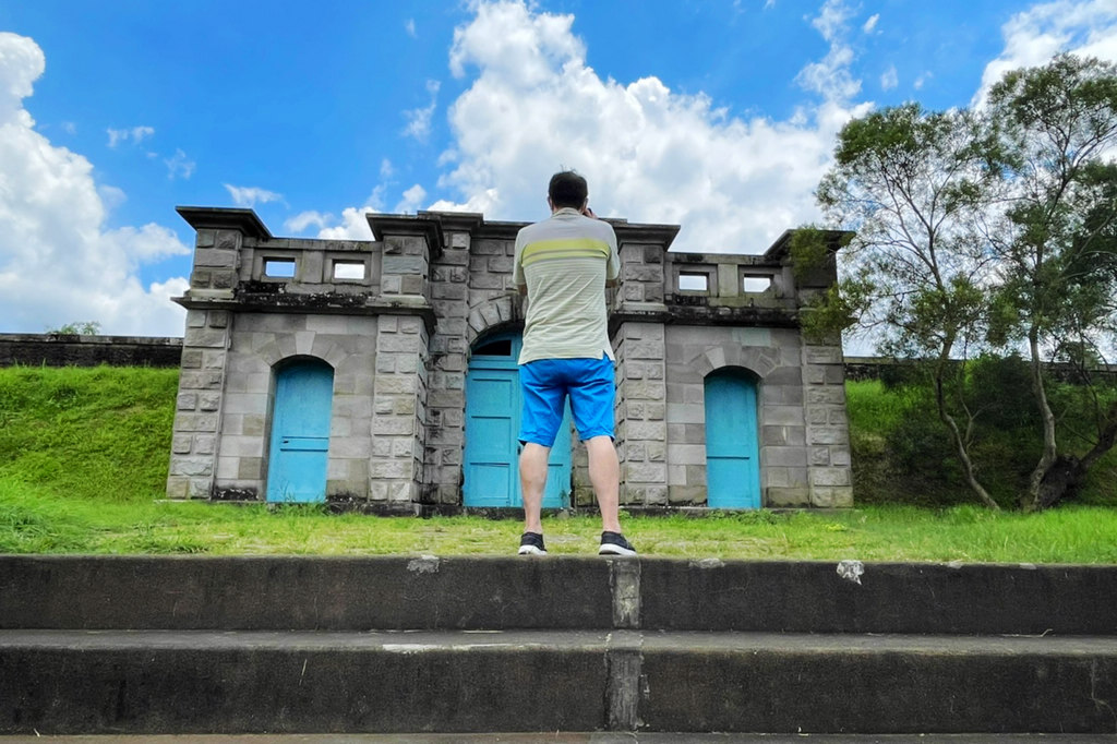 台南山上拍照景點｜原台南水道-淨水池區，天然石材堆砌而成宛如小型碉堡的特殊建築