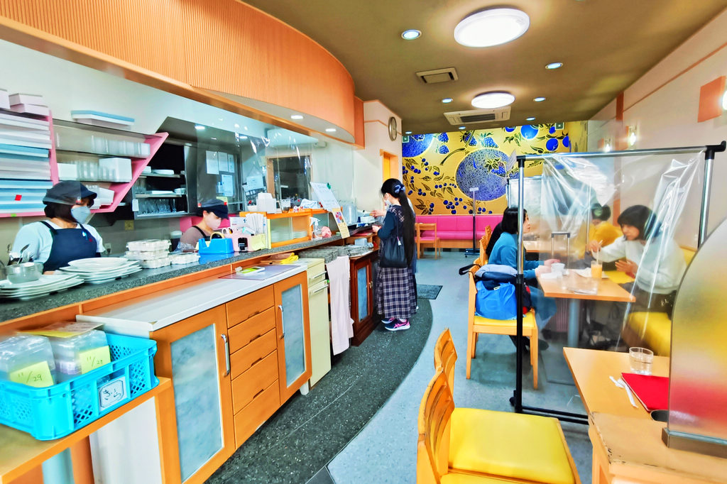 創業120年！京都の老舖果物店～ Fruit parlor Yaoiso，超美味的當季水果三明治，不論早餐或是下午茶都很可以
