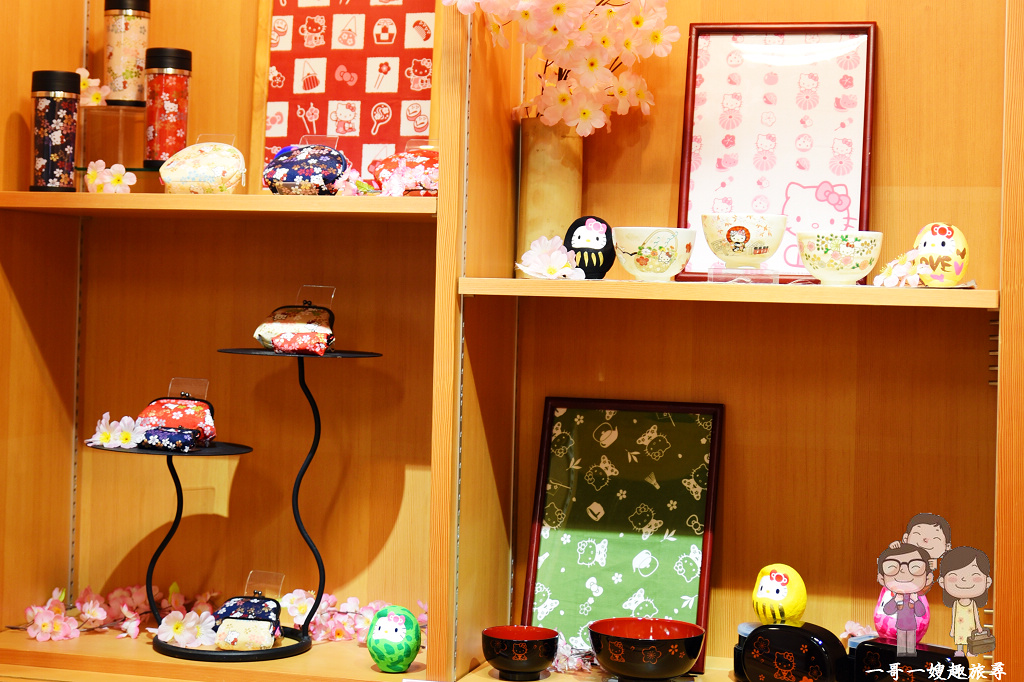 京都二年坂Hello Kitty茶寮(永久停業，已遷往神奈川縣江ノ島)｜超級可愛風，就算是鋼鐵般的男子，也會被融化啦！