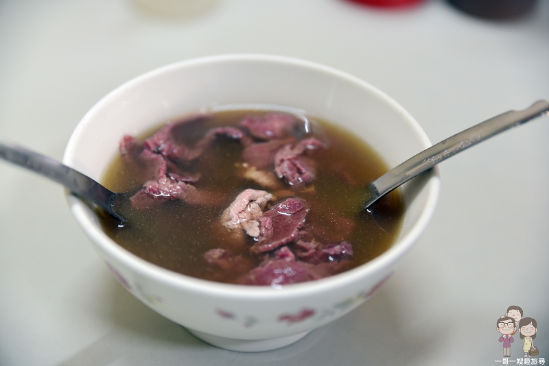 台南牛肉湯｜不用太早起，不用趕時間，想吃就能吃到的康樂街牛肉湯