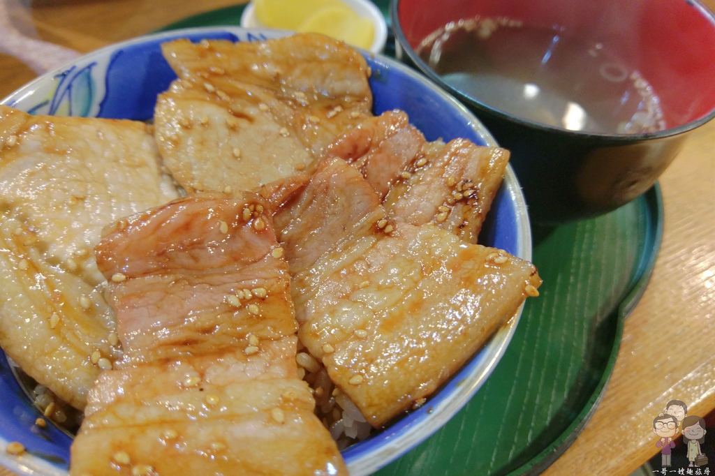 北海道自由行｜賣著拉麵&豚丼的帶廣在地小店．らーめん 五朗