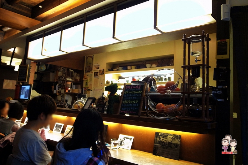 二條通．綠島小夜曲｜充滿台北故事的老屋咖啡店