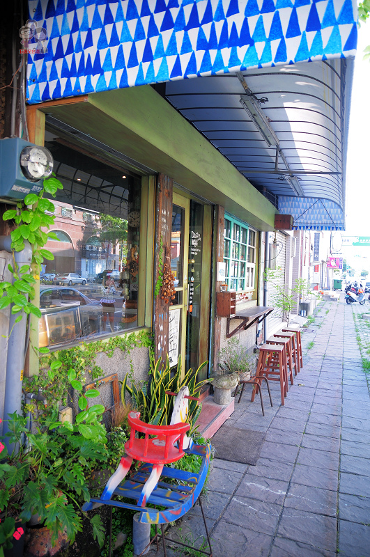 嘉義市東區｜Daisy的雜貨店，除了賣雜貨，也是一間咖啡店
