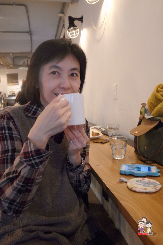 台北喝咖啡(大同區)｜赤峰街~小時咖啡~，滿滿懷舊氛圍的地方咖啡館