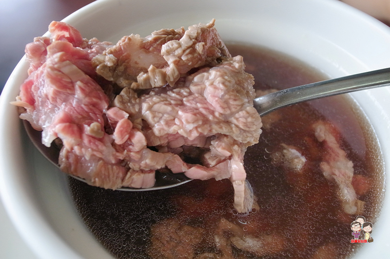 台南牛肉湯｜來永康一定要嚐的鮮嫩美味．鴻品牛肉