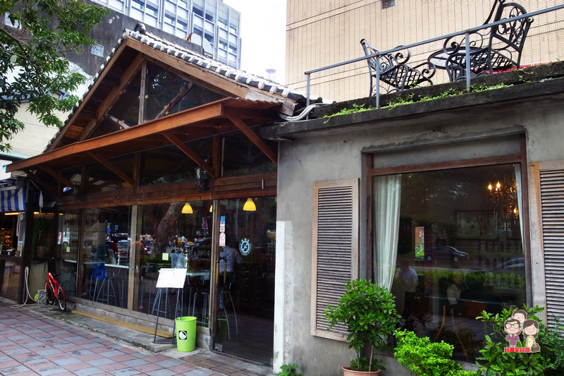 台北喝咖啡｜老屋新裝、單品咖啡一樣迷人的公館～滴咖啡（已停業）